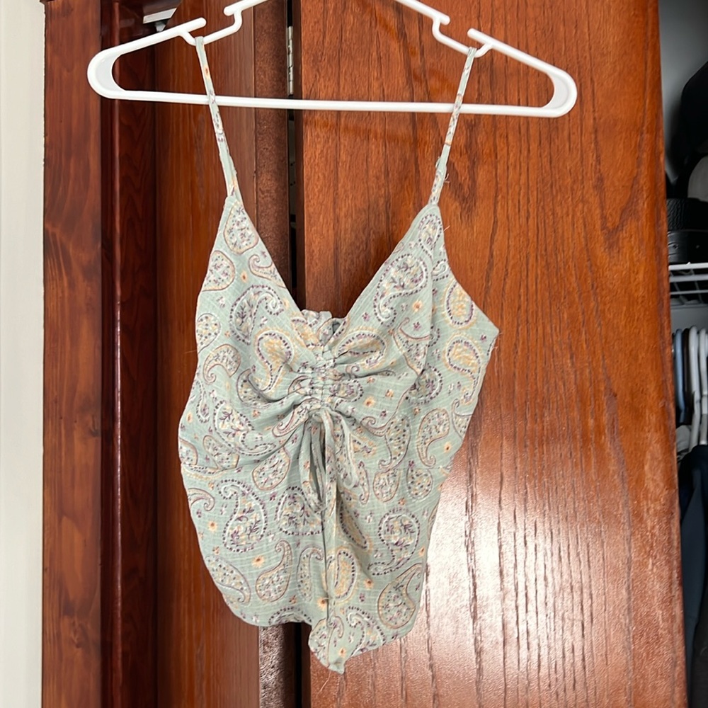 Willow and root cropped tank top
